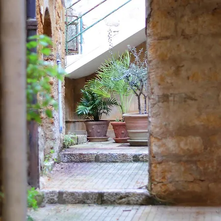 Casa Damarete Holiday home *